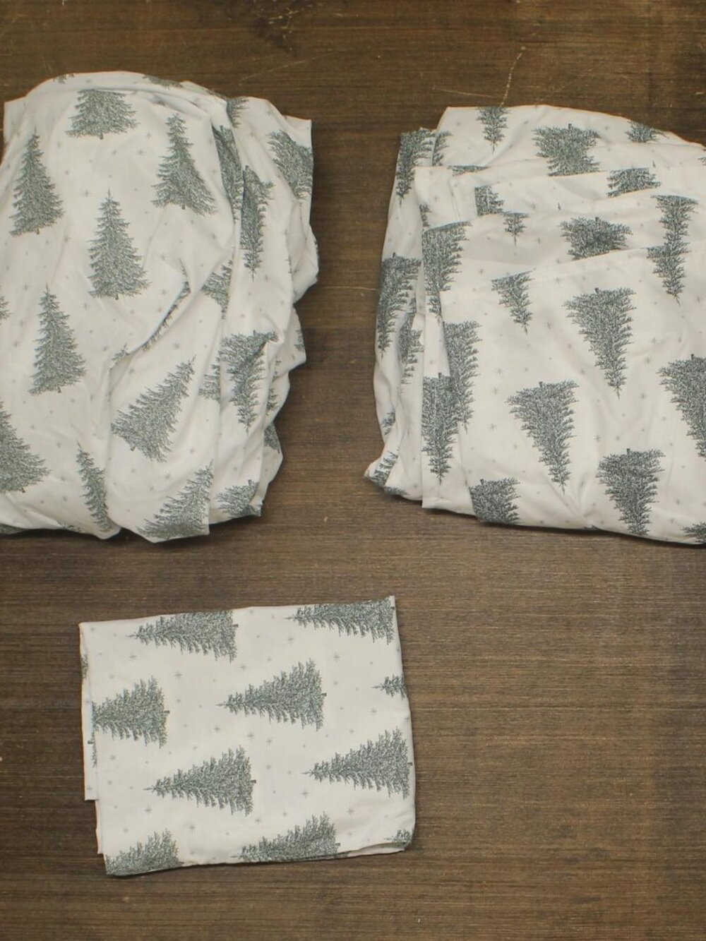 NEW Sanders Printed Microfiber 3-Pc. Sheet Set Pine Tree Green Multi Full